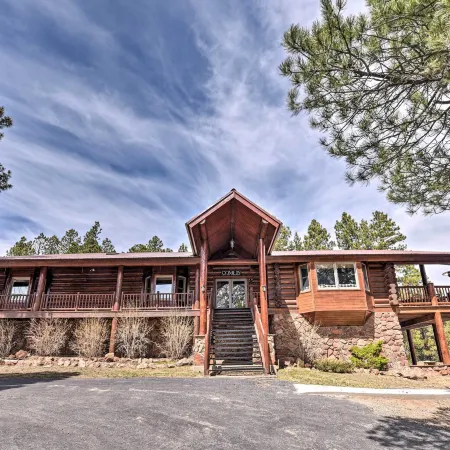 Grand Mountain Retreat in Angel Fire w/ Game Room!