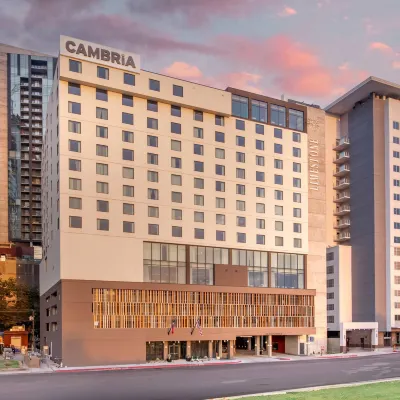 Cambria Hotel Austin Downtown Các khách sạn gần Đại lộ Congress