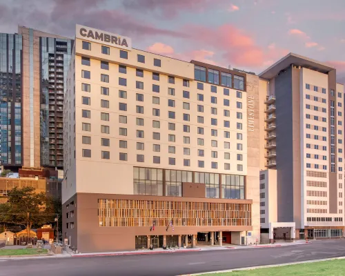 Cambria Hotel Austin Downtown Hotels near Walter Beach
