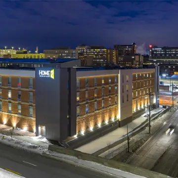 Home2 Suites by Hilton Omaha UN Medical Ctr Area Hotels near Joslyn Castle