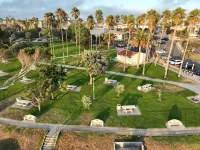 Oceanfront Getaway - Parking - Stunning Views