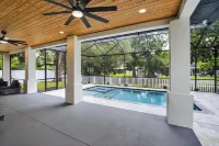 5 Mins to Casino, Private Pool, 4BR/3BA Retreat