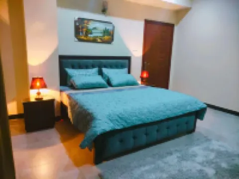 FAMILY Apt 2BHK Parking Netflix WiFi UhdTv Kitchen Hotels in 