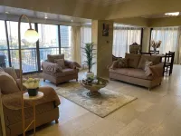 Central beautiful apartment with Nile view /jacuzzi in the center of Cairo Hotels in Oula