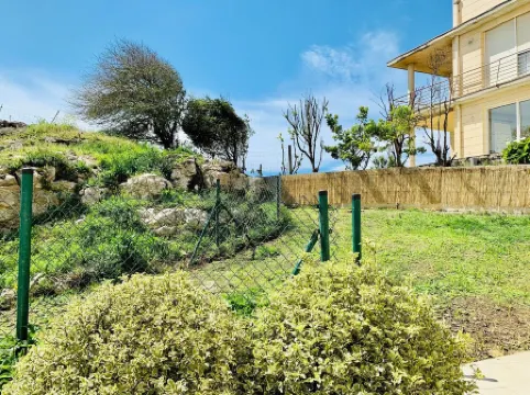 Casa Branca Cantabria: Spacious first floor with garden 500m from the beach | Wifi/Garaje