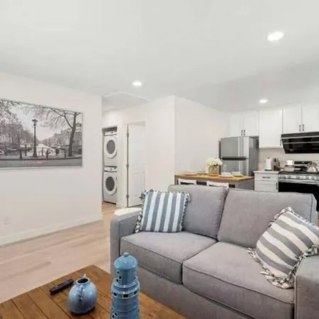 Chic & Fresh 2BSuite in Glendora