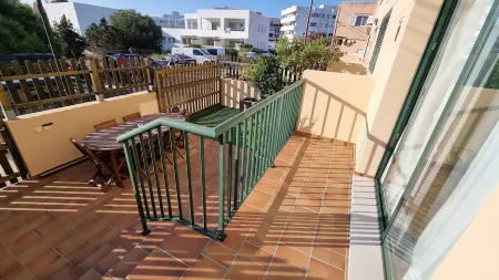 Quiet apartment with terrace near the sea Отели рядом с достопримечательностью «Форментера»