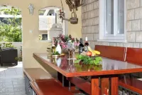 Dalmatian villa with pool and breathtaking sea views Hotels in Postire