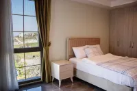 comfort 4-bedroom villa in Yalova with pool jacuzy fitness/WIFI and AC. Hotels in Termal