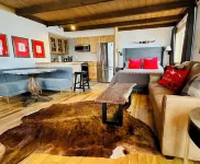 Cozy & Convenient Snowmass Studio Close to Base Village