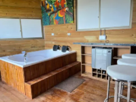 Shalom Suite Cabin