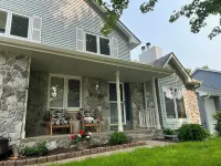 Spacious 5-bedroom house with WiFi, AC in charming Bellevue Hotels in Bellevue