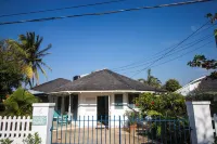 Yellow Canary Beach Resort