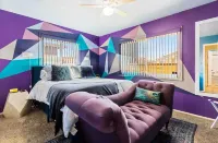 Artists in Wonderland: One-of-a-kind Vibrant Home