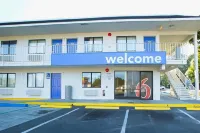 North Charleston Lodge Hotels in North Charleston