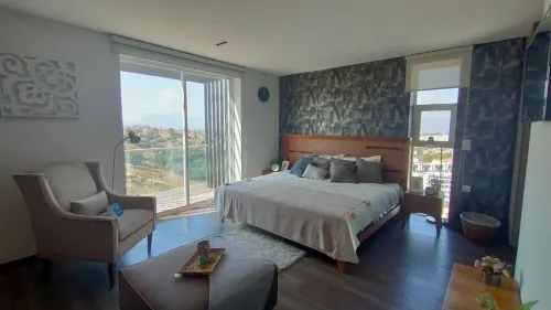 Luxury Penthouse situated on a distinguishable area in Altozano.