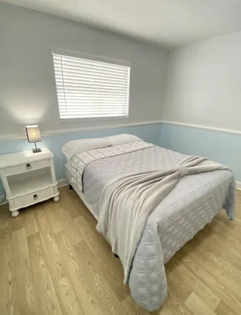 Cozy 2-bedroom 2-bath family-friendly house in charming Port Richey