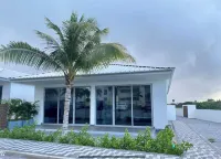 Villa Walking Distance to Eagle Beach