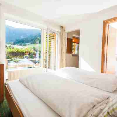 Hotel Der Waldhof Rooms