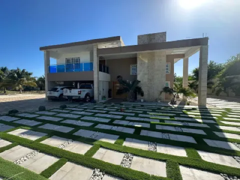 Villa Lujosa en Boca Chica, Proximo a Playa Guayacanes, Juan Dolio  호텔