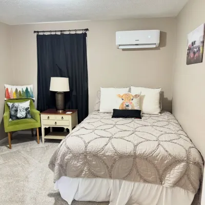 2-bedroom cottage in beautiful near Skyline Drive, Massanutten & Charlottesville