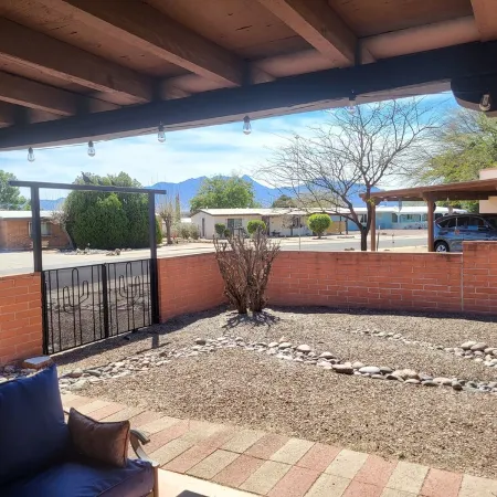 Sunny 2bd Retreat with Mountain Views, Fireplace, AZ Room & GVR Access!
