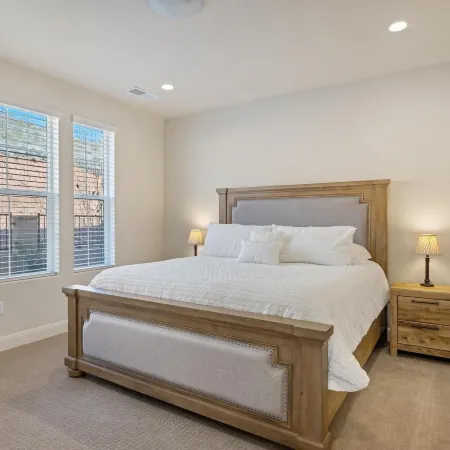 Holiday Hideaway 5 Bedroom Townhouse
