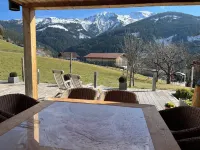 Chalet with mountain view & sauna ski-in ski-out Hotels in Gemeinde Pill