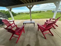Beautiful Ocean Front House with Private Beach, Hot Tub and Spectacular Sunsets Hotels in Fairhaven