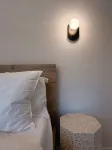 Cozy Stay in the Okanagan. Top wineries and golf courses just minutes away.