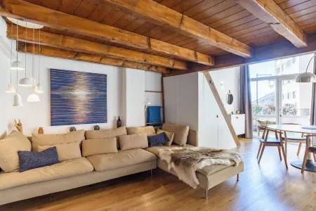 Rue du Centre | Bright duplex near Montreux train station