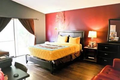 Peaceful 1BR/1BA Retreat by the Mountains – A Cozy Escape in LA Hotels near Paddock St