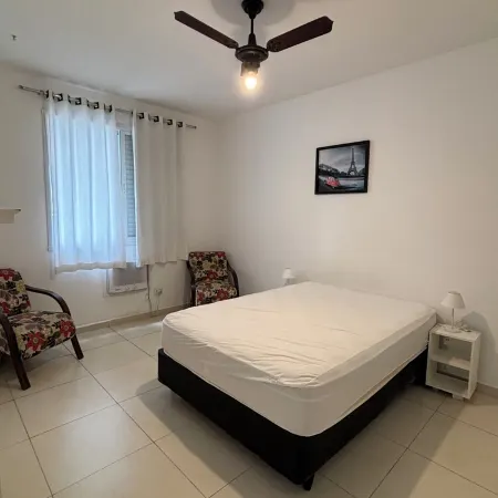 Apartment in front of the beach and the Santos aquarium. Pets allowed