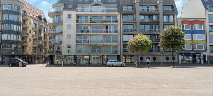 Bright Coastal Stay in Bredene Отели в г. Бредене