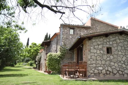 Artistic loft in the countryside between Orvieto and Lake Bolsena