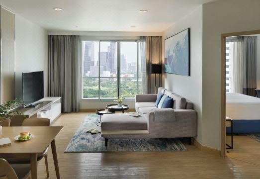 샤마 레이크뷰 아속