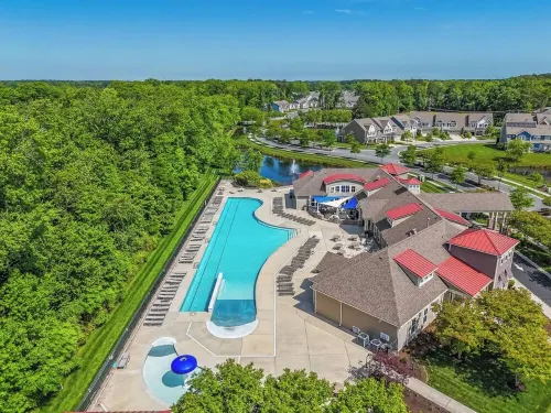 Pondside Paradise: Fishing-Pools-Bishops Landing-Seasonal Free Bethany Shuttle