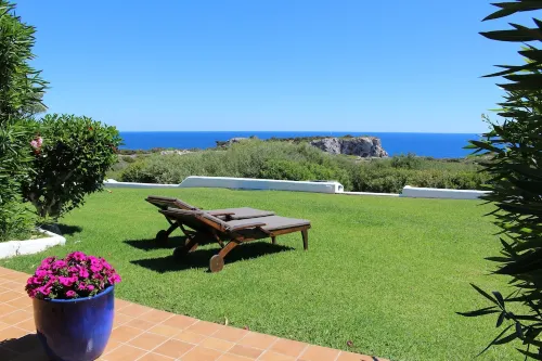 La Roca" beachfront house in an exclusive residential complex