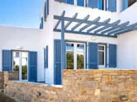 Sanders Paros Gardens - Smart 1-Bdr Apt w Patio