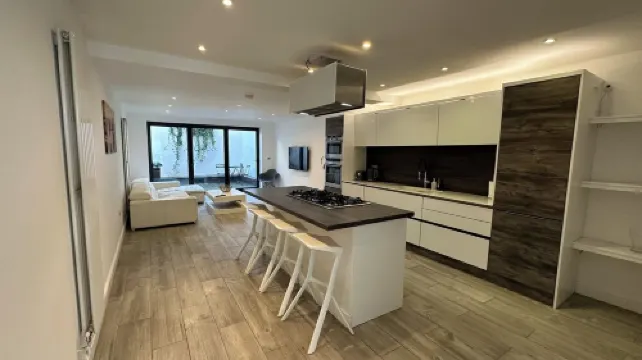 Spacious 4 Bedroom Town House