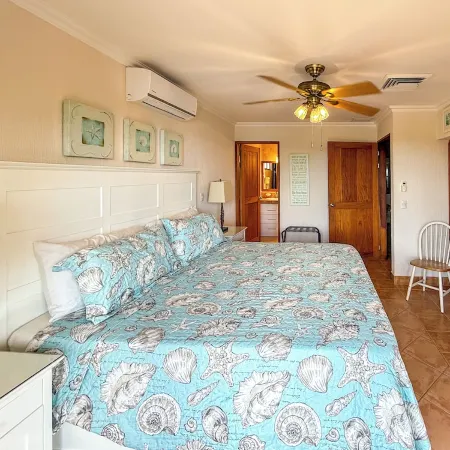 Villa Mariposa N°10 - Luxury Beachfront Escape, Private, Steps to Beach & Pool
