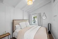 Laguna Beach House - Steps from the Sand!