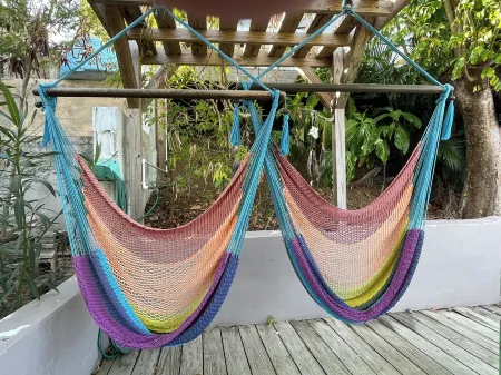 Studio en suite, king/twin beds sleep 3, multi-deck views, early access bag drop