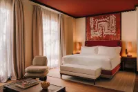 Palacio de Godoy Caceres, Curio Collection by Hilton Hotel di 