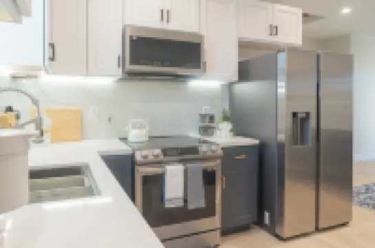 Charming Guest Suite for Two