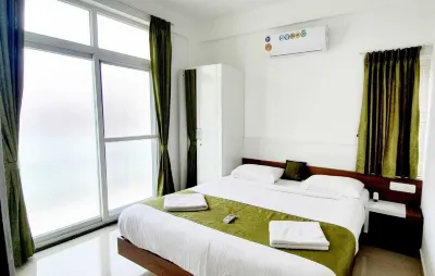 VARSHA ENCLAVE DELTA HOUSE Hotels near Folklore Museum