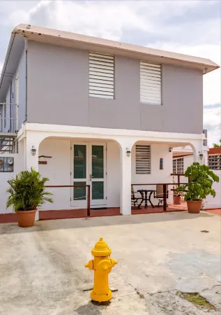 The Buoy House/ La Casa de la Boya Отели в г. Левитовн