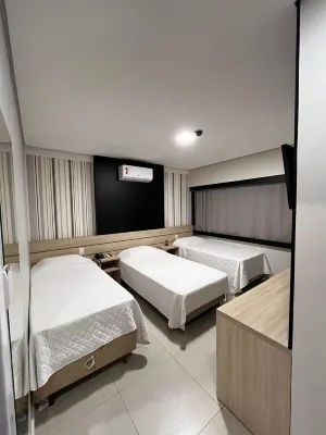 Mogano Express Hotel- Eletroposto Hotels in Chapeco