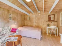 "Elkea" - 150m from the sea - Homestays