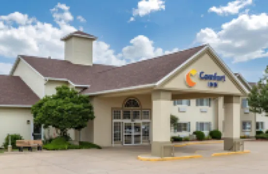 Comfort Inn Dyersville Near the Field of Dreams